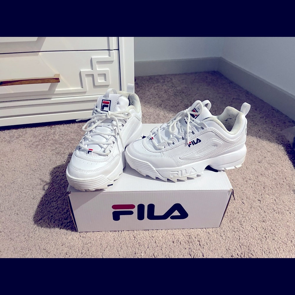 White Fila Disrupter II Premium size 7